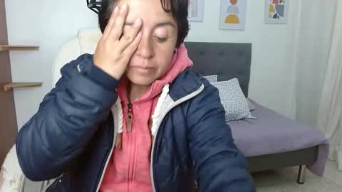 Dalila online show from October 29, 2025, 1:24 pm