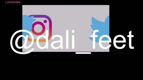 Snapshot of dalila_oficials chatting on July 5, 2026, 11:17 am online show from July 5, 2026, 11:17 am