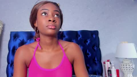 Dalila online show from October 1, 2025, 12:00 pm