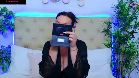 daliyaa_ online show from August 4, 2026, 12:19 pm