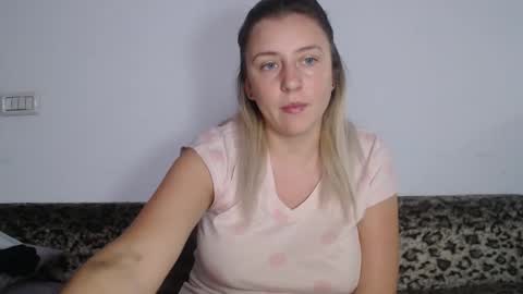 Snapshot of dalyana22 chatting on October 9, 2025, 4:05 pm Maria online show from October 9, 2025, 4:05 pm