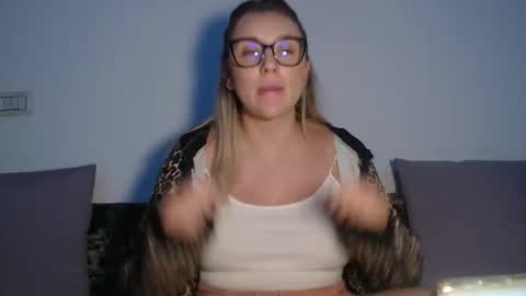 Snapshot of dalyana22 chatting on October 12, 2025, 8:30 pm Maria online show from October 12, 2025, 8:30 pm