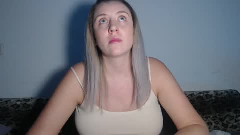 Snapshot of dalyana22 chatting on October 30, 2025, 9:59 pm Maria online show from October 30, 2025, 9:59 pm