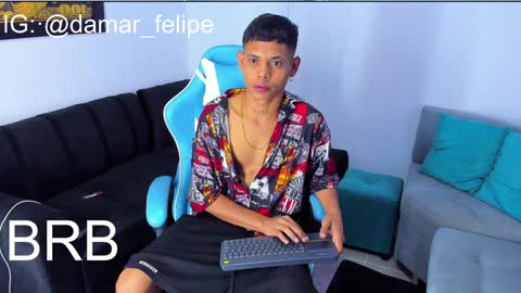 damar_felipe online show from December 27, 2024, 5:42 am