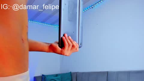 damar_felipe online show from December 28, 2024, 3:04 am