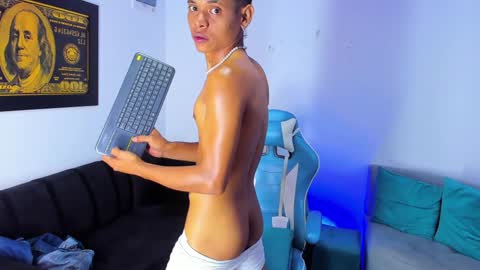 damar_felipe online show from January 9, 2025, 8:55 am