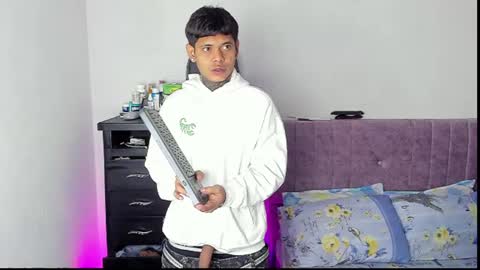 damar_felipe online show from June 11, 2026, 10:08 pm