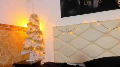         online show from December 22, 2024, 9:44 am