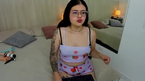 Damaris Ponce online show from June 30, 2026, 3:51 am