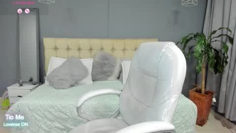 DAMIAN online show from September 24, 2025, 10:18 am