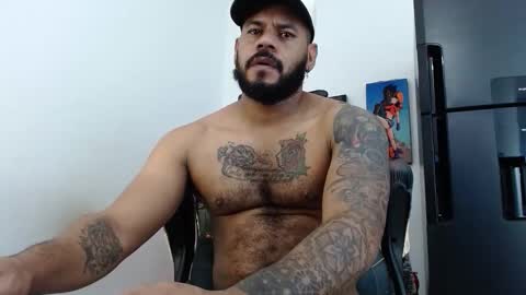 damian64436171 online show from November 17, 2025, 5:52 pm