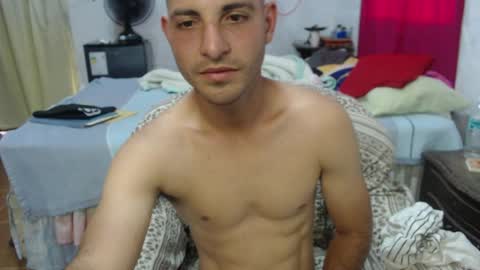 Snapshot of damian_29 chatting on May 4, 2026, 6:59 pm Damian online show from May 4, 2026, 6:59 pm