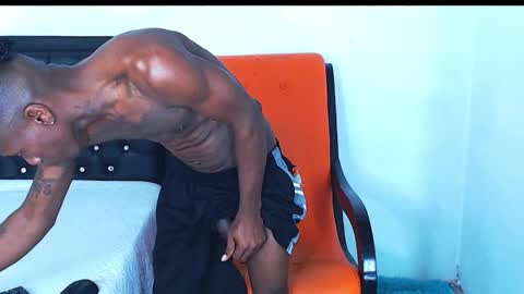 damian_hart_24cm online show from December 13, 2024, 1:44 pm