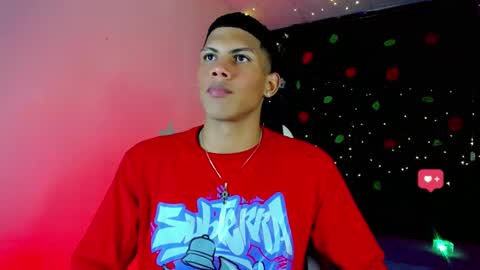 Snapshot of damian_latinxxx chatting on December 17, 2024, 3:17 am Damian online show from December 17, 2024, 3:17 am