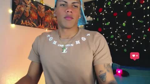Snapshot of damian_latinxxx chatting on December 20, 2024, 4:53 am Damian online show from December 20, 2024, 4:53 am