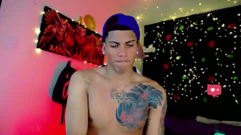 Snapshot of damian_latinxxx chatting on December 31, 2024, 5:44 am Damian online show from December 31, 2024, 5:44 am