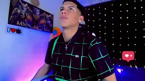 Snapshot of damian_latinxxx chatting on January 9, 2025, 2:54 am Damian online show from January 9, 2025, 2:54 am