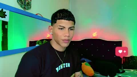Snapshot of damian_latinxxx chatting on February 4, 2025, 2:39 am Damian online show from February 4, 2025, 2:39 am