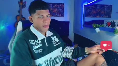 Snapshot of damian_latinxxx chatting on February 8, 2025, 8:52 am Damian online show from February 8, 2025, 8:52 am