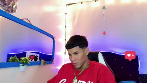 Snapshot of damian_latinxxx chatting on February 9, 2025, 11:58 am Damian online show from February 9, 2025, 11:58 am