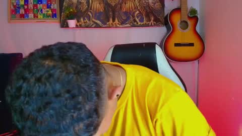 Snapshot of damian_latinxxx chatting on February 16, 2025, 1:14 am Damian online show from February 16, 2025, 1:14 am