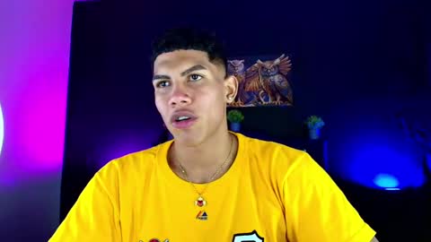 Snapshot of damian_latinxxx chatting on March 4, 2025, 3:11 am Damian online show from March 4, 2025, 3:11 am