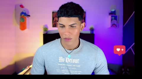 Snapshot of damian_latinxxx chatting on March 8, 2025, 6:10 am Damian online show from March 8, 2025, 6:10 am