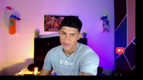Snapshot of damian_latinxxx chatting on March 8, 2025, 9:28 am Damian online show from March 8, 2025, 9:28 am