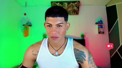 Snapshot of damian_latinxxx chatting on March 11, 2025, 6:32 am Damian online show from March 11, 2025, 6:32 am