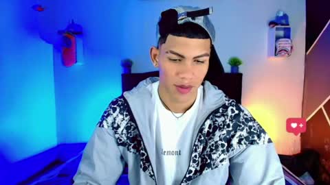 Snapshot of damian_latinxxx chatting on March 12, 2025, 3:02 am Damian online show from March 12, 2025, 3:02 am
