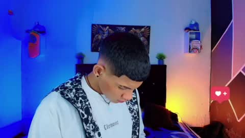 Snapshot of damian_latinxxx chatting on March 12, 2025, 6:07 am Damian online show from March 12, 2025, 6:07 am