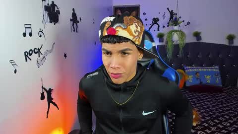 Snapshot of damian_latinxxx chatting on September 10, 2025, 3:06 am Damian online show from September 10, 2025, 3:06 am