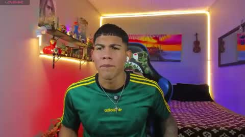 Snapshot of damian_latinxxx chatting on July 10, 2026, 9:01 am Damian online show from July 10, 2026, 9:01 am