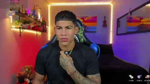 Snapshot of damian_latinxxx chatting on July 15, 2026, 9:25 am Damian online show from July 15, 2026, 9:25 am