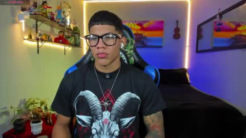 Snapshot of damian_latinxxx chatting on July 17, 2026, 9:05 am Damian online show from July 17, 2026, 9:05 am