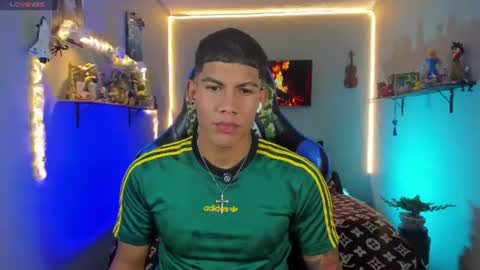Snapshot of damian_latinxxx chatting on July 21, 2026, 9:00 am Damian online show from July 21, 2026, 9:00 am