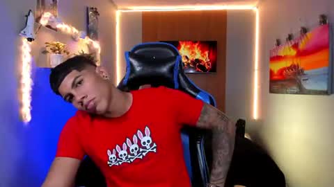 Snapshot of damian_latinxxx chatting on July 28, 2026, 2:13 pm Damian online show from July 28, 2026, 2:13 pm