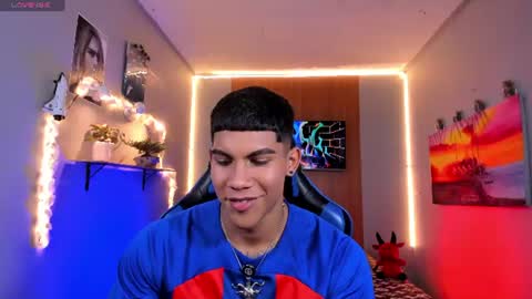 Snapshot of damian_latinxxx chatting on July 31, 2026, 9:09 am Damian online show from July 31, 2026, 9:09 am