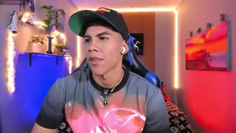 Snapshot of damian_latinxxx chatting on August 2, 2026, 8:57 am Damian online show from August 2, 2026, 8:57 am