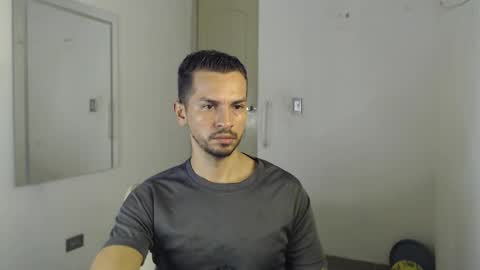 Damian online show from October 8, 2025, 3:42 pm
