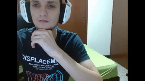 damian_player online show from January 2, 2025, 7:40 pm