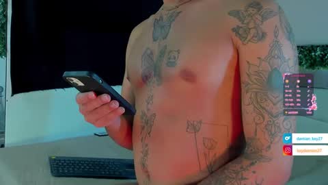 Snapshot of damian_queen chatting on September 24, 2025, 3:59 pm damian key online show from September 24, 2025, 3:59 pm