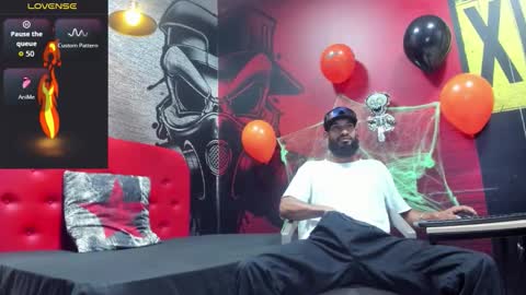 damian_shakur online show from October 22, 2025, 11:21 am