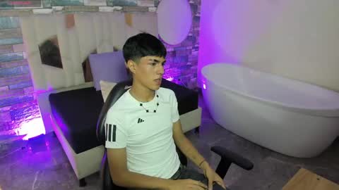 damian_tay online show from May 2, 2026, 3:11 am