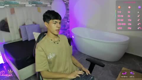 damian_tay online show from May 7, 2026, 11:37 am