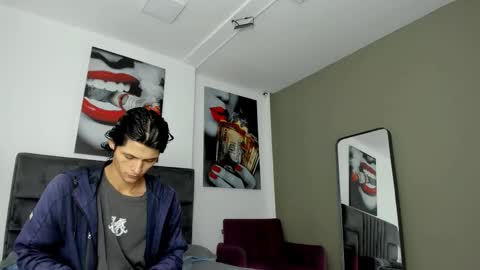 Snapshot of damian_vadim chatting on February 7, 2026, 12:20 pm Damian Vadim online show from February 7, 2026, 12:20 pm