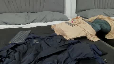 Snapshot of damian_vadim chatting on February 10, 2026, 11:31 pm Damian Vadim online show from February 10, 2026, 11:31 pm