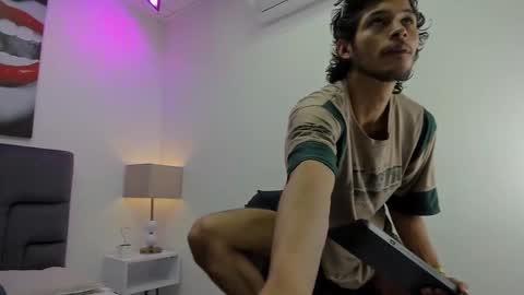 Snapshot of damian_vadim chatting on March 6, 2026, 11:17 am Damian Vadim online show from March 6, 2026, 11:17 am