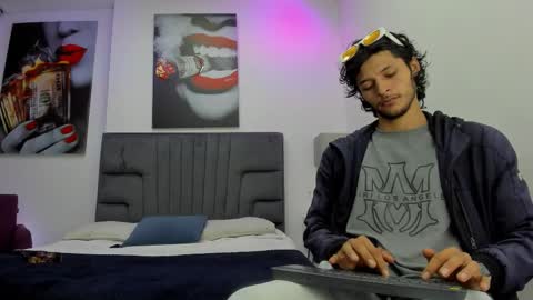 Snapshot of damian_vadim chatting on March 7, 2026, 11:29 am Damian Vadim online show from March 7, 2026, 11:29 am