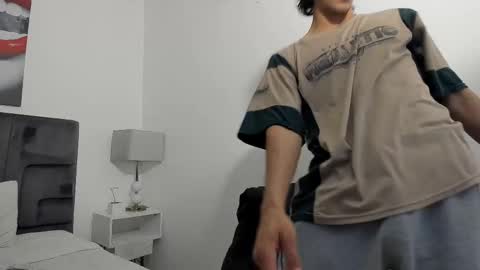 Snapshot of damian_vadim chatting on March 17, 2026, 11:13 am Damian Vadim online show from March 17, 2026, 11:13 am